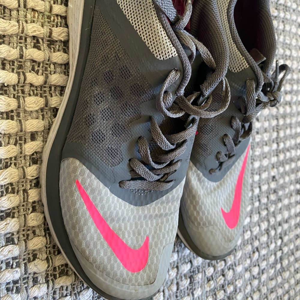 Pink & Gray Nike Fs Running Shoes
